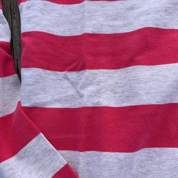 👍 FREE with purchase Gap top - Picture 4 of 4